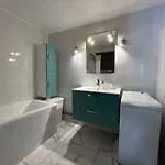 Authentique T3 Climatisé Aux Portes De Nîmes * Meynes